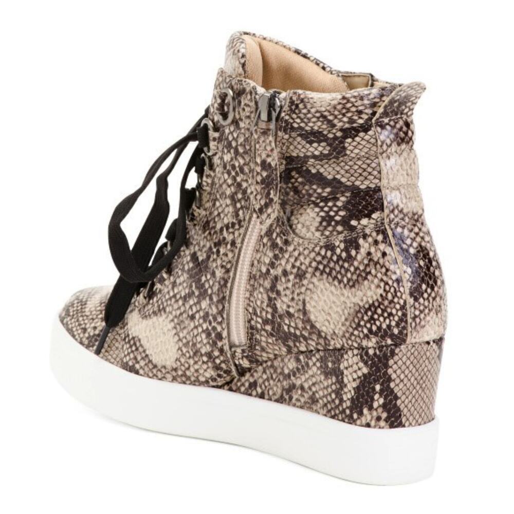 New Catherine Malandrino Snakeskin Embossed Ankle Booties Wedge Fashion Sneakers - Picture 3 of 7
